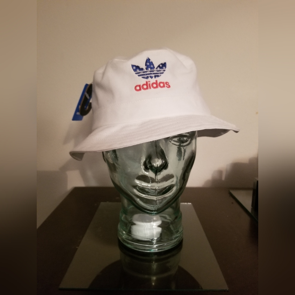 Adidas Bucket Hat